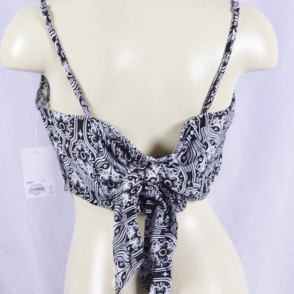 SO Juniors Black & White Bandana Tank Top With Back Tie NWT Size XL - Picture 7 of 7